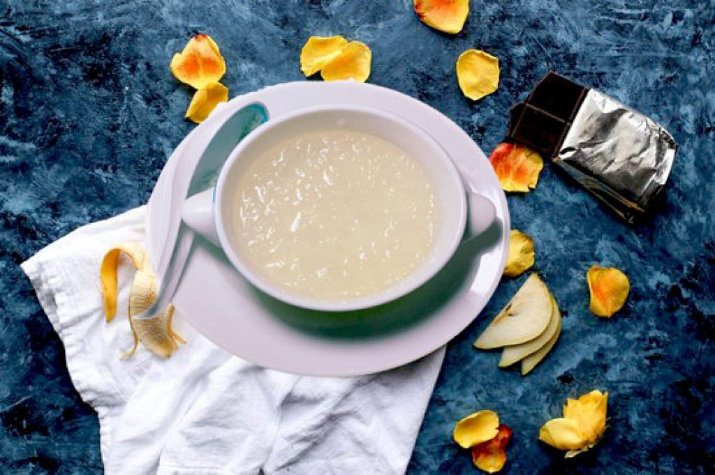 ăn yến sào trước khi ngủ