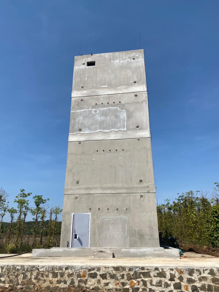 Nhà yến tại Dakmil